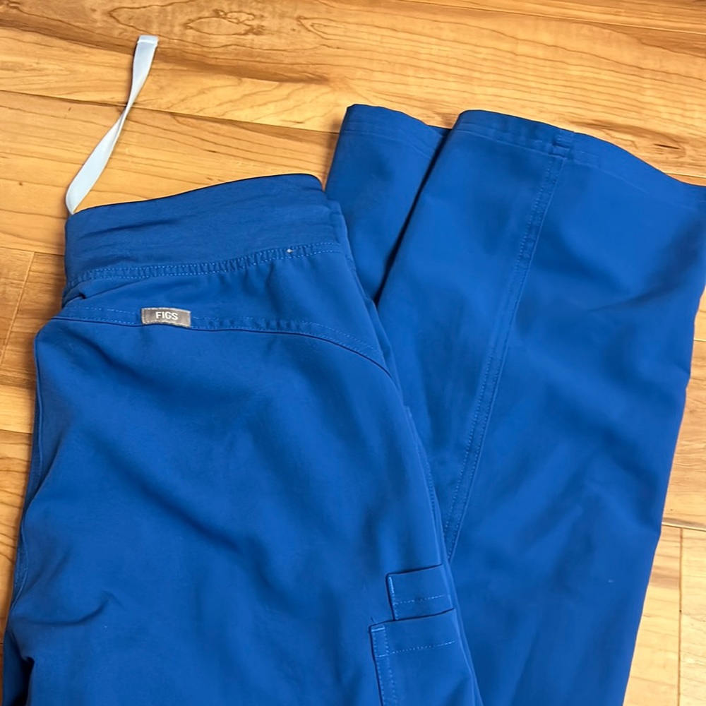 Royal blue figs